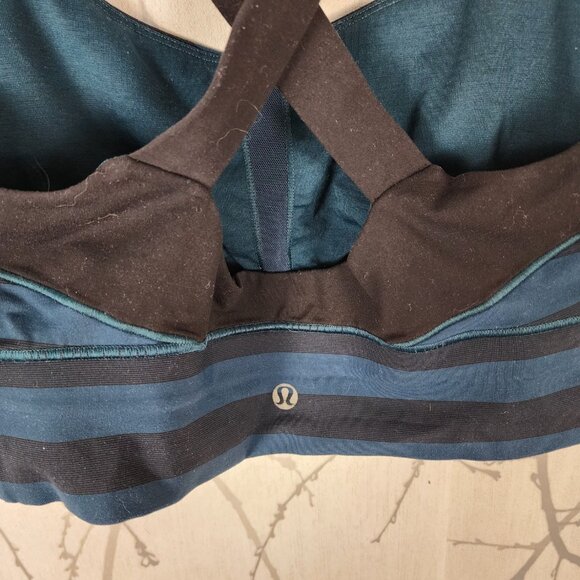 Lululemon Blue Black Stripe Luxtreme Cross Strap Longline Sports Bra - Picture 3 of 4